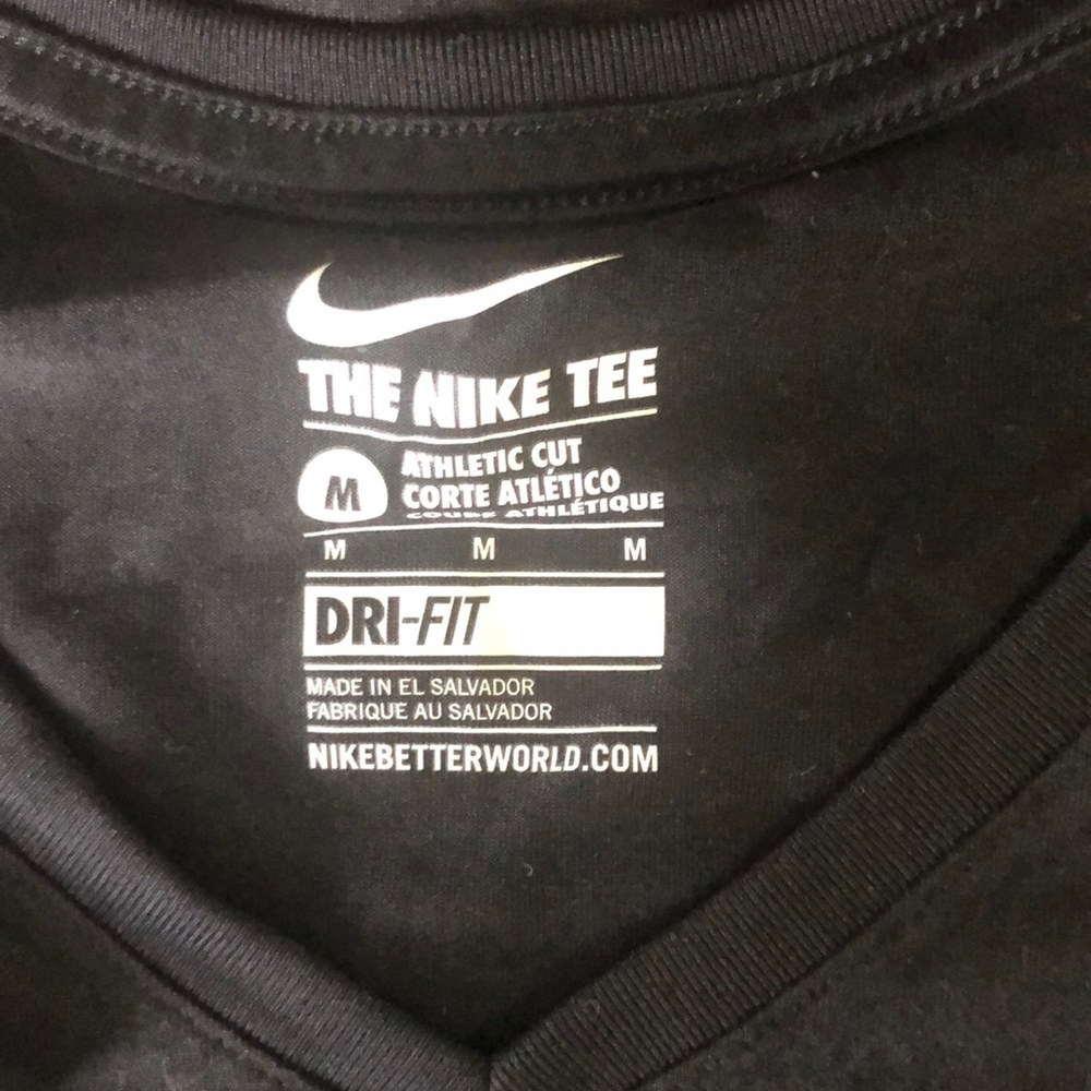 Nike dry fit tee - Picture 2 of 2